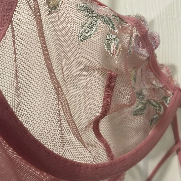 Victoria's Secret Pink Dusty Rose Floral Embroidered Strappy Teddy Lingerie - Picture 8 of 10